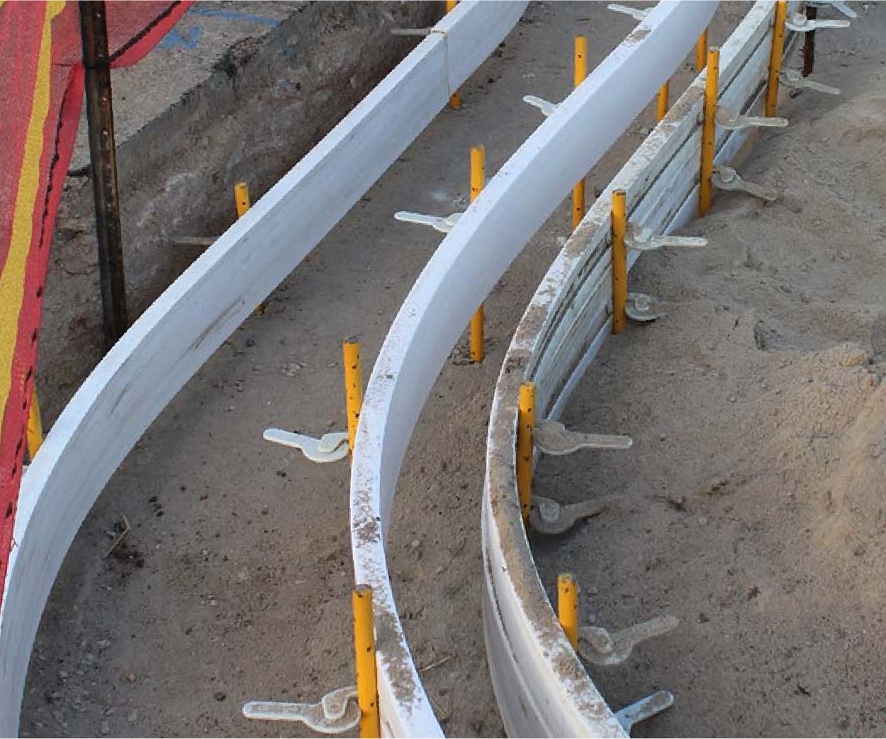 CON-FORM FLEXIBLE FORMBOARDS